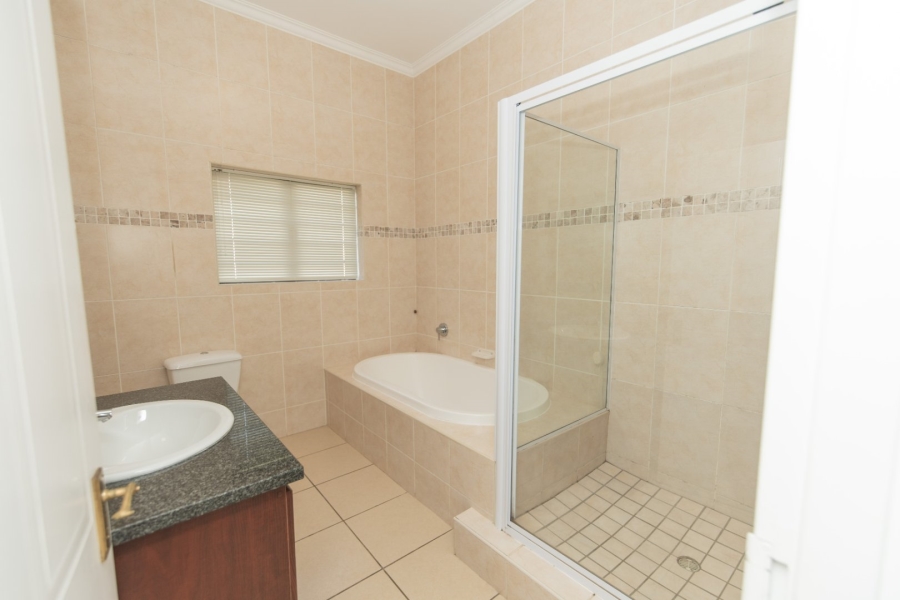 To Let 3 Bedroom Property for Rent in Lovemore Heights Estate Eastern Cape